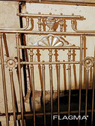 Антикварние Латунивие крават без сетки