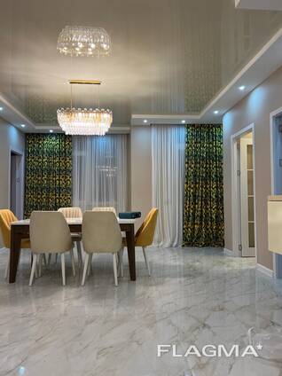 Продается квартира 117 кв. м. в Батуми