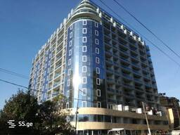 B аренду стильная, просторная студия на первой линии с видом на море.