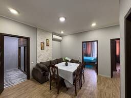 Батуми л. Зураба Горгиладзе, 98 2плюс1 87квм