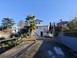 Дом с видом на море рядом с Батуми