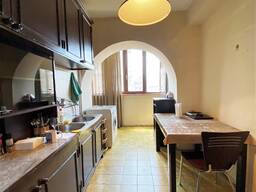 От собственника - Продаётся в Ваке, на улице Кипшидзе, 1,5-комнатная квартира нестандартно