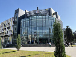 Помощница по хозяйству