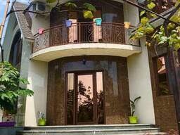 Продается 2-х этажный дом