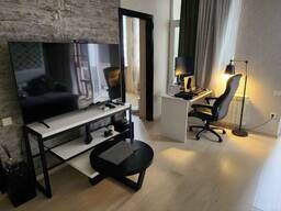 Продается 2-комнатная квартира с отдельной спальней