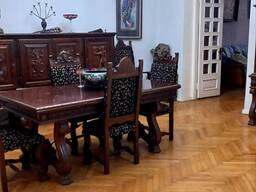 Продается квартира под коммерческое помещение в старом Батуми