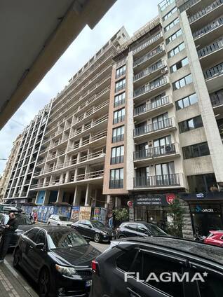 Продается квартира в черном каркасе в Старом Батуми — 92,6 м² на улице Горгасали