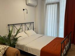 Продается новая отремонтированная студия в ЖК Sunset, ул. Реджеба Нижарадзе, 20 за 62 830$