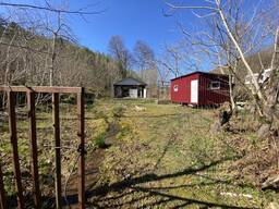 Срочно, со скидкой, продается земля не сельхозназначения, возле реки, в Ортобатуми.