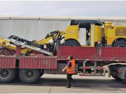 Продам EPIROC Boomer S10J - Самоходный буровой станок и запчасти к нему