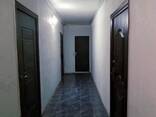 Продаётся 2-х комнатная квартира 53 кв. м в черном каркасе за 54000$ ул Пушкина 13 - photo 1