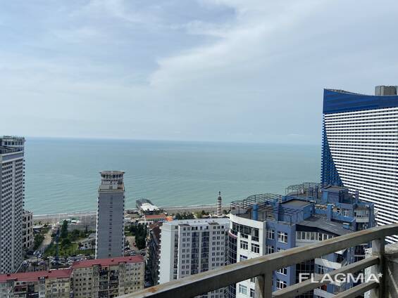 Продается новая квартира в Батуми, вид на море.