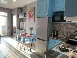 Продается квартира с отдельной спальней в тихом спокойном районе