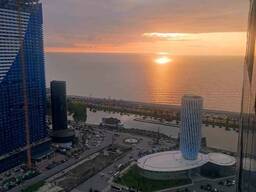 Просторная зонированная студия с видом на море в Intourist Residence