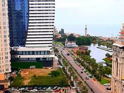 Сдается 2-комнатная квартира, 46 м², Батуми, Улица Шерифа Химшиашвили