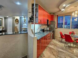 Большая квартира в Vox с 3 спальнями и гаражом