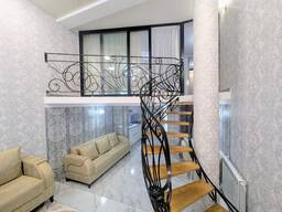 Уникальное двухуровневое помещение в сердце Старого города Батуми!