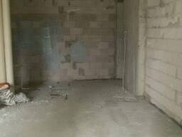 В Батуми продается, черная рамка 48 кв. м