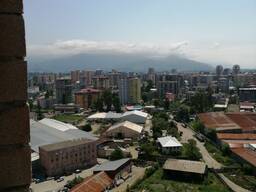 В Батуми продается зеленая рамка 35кв. м.